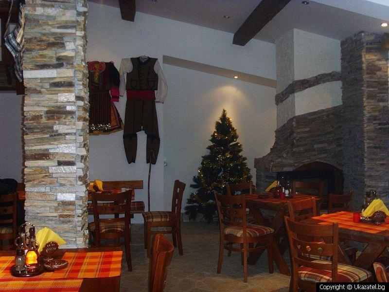 ديفين Family Hotel Veronika المظهر الخارجي الصورة