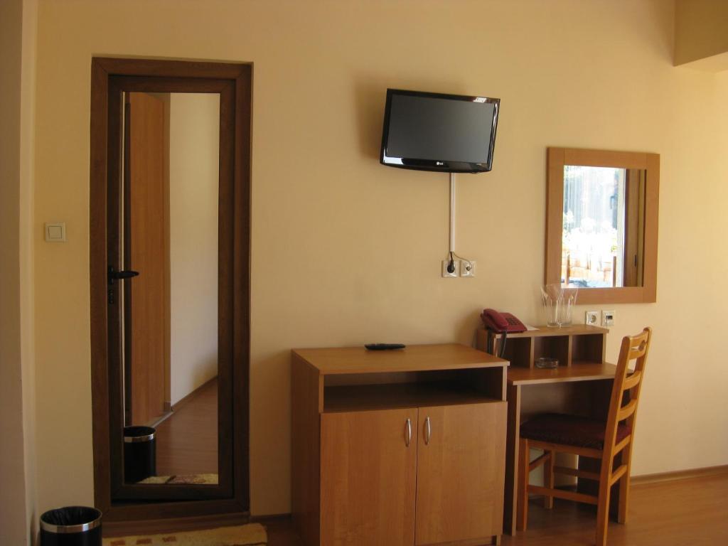 ديفين Family Hotel Veronika الغرفة الصورة