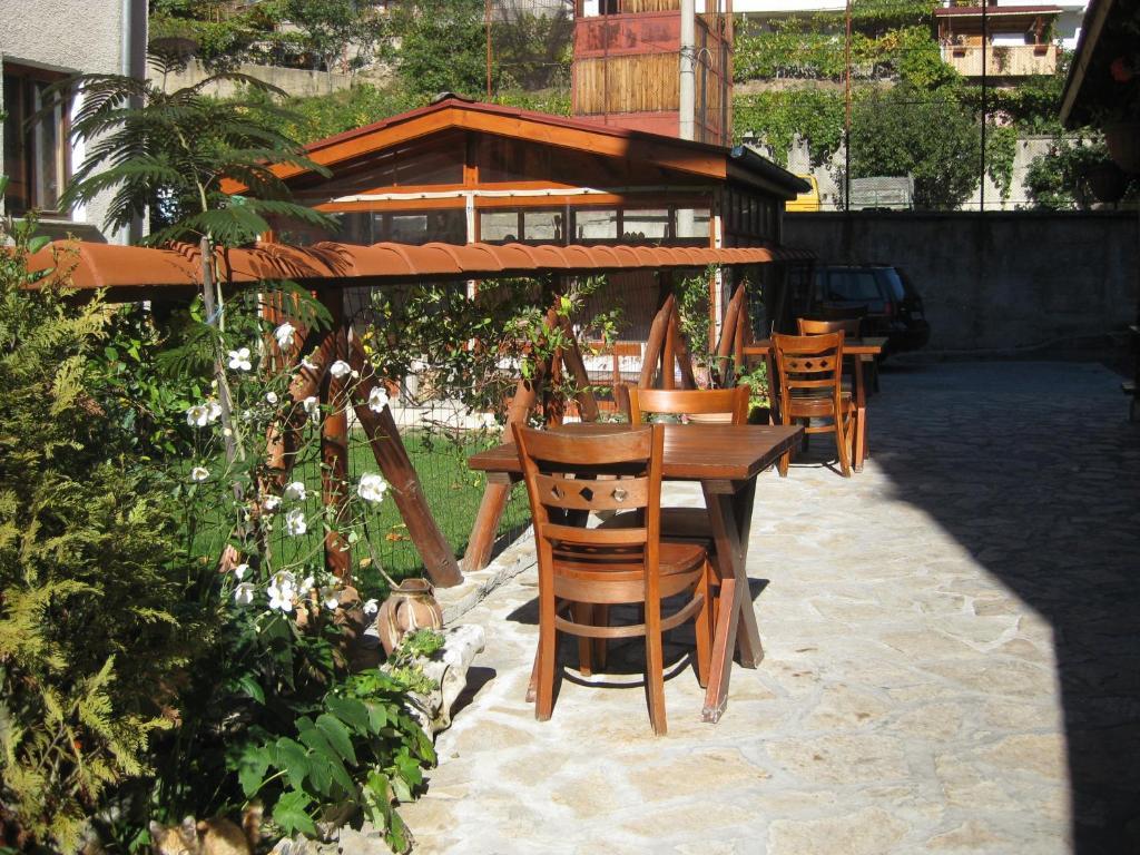 ديفين Family Hotel Veronika المظهر الخارجي الصورة