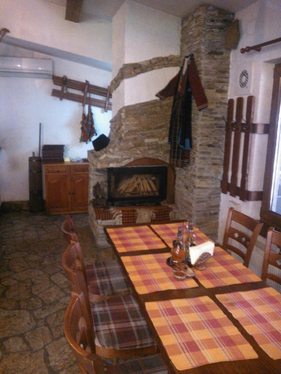ديفين Family Hotel Veronika المظهر الخارجي الصورة