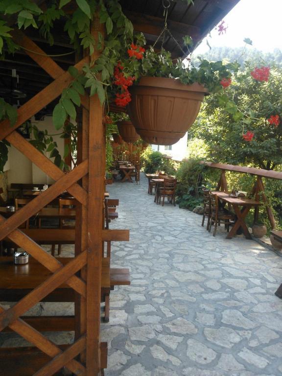 ديفين Family Hotel Veronika المظهر الخارجي الصورة