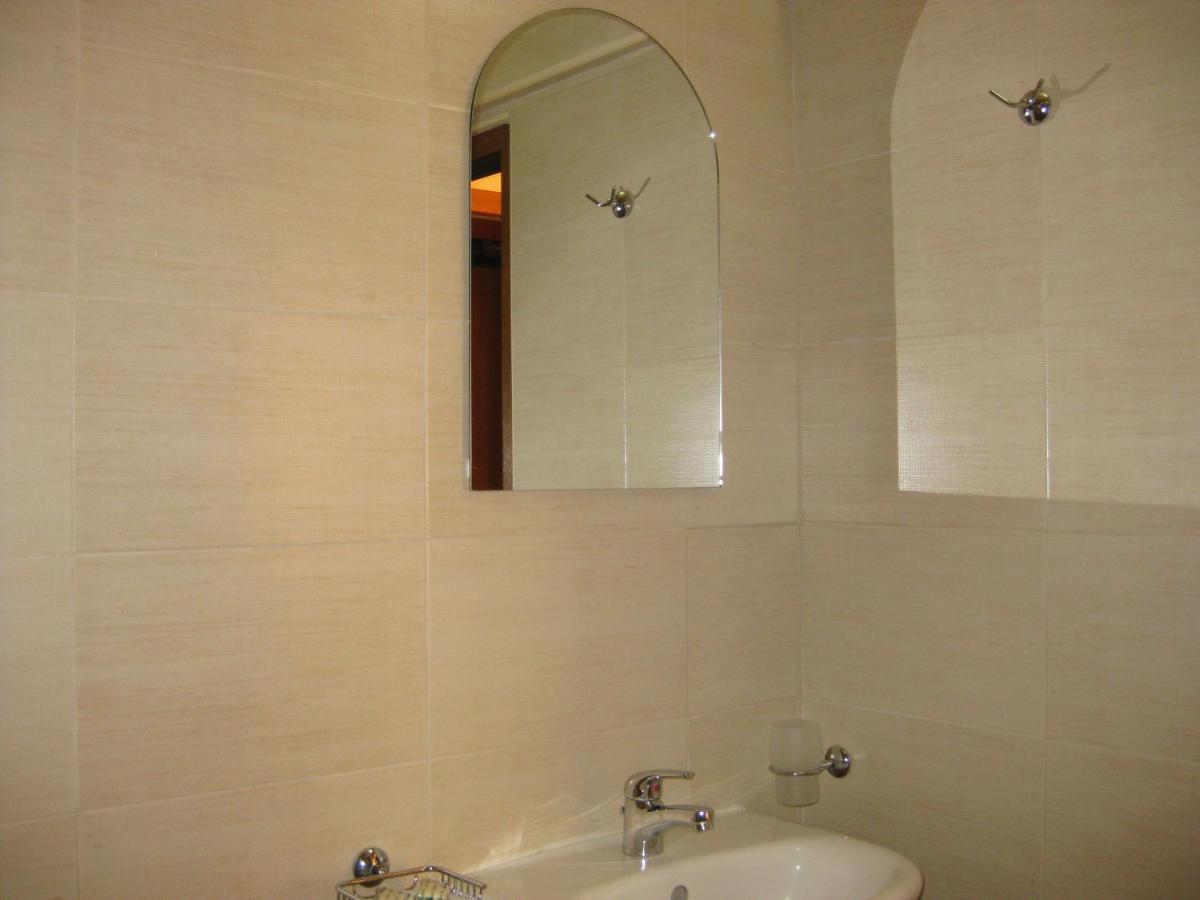 ديفين Family Hotel Veronika المظهر الخارجي الصورة